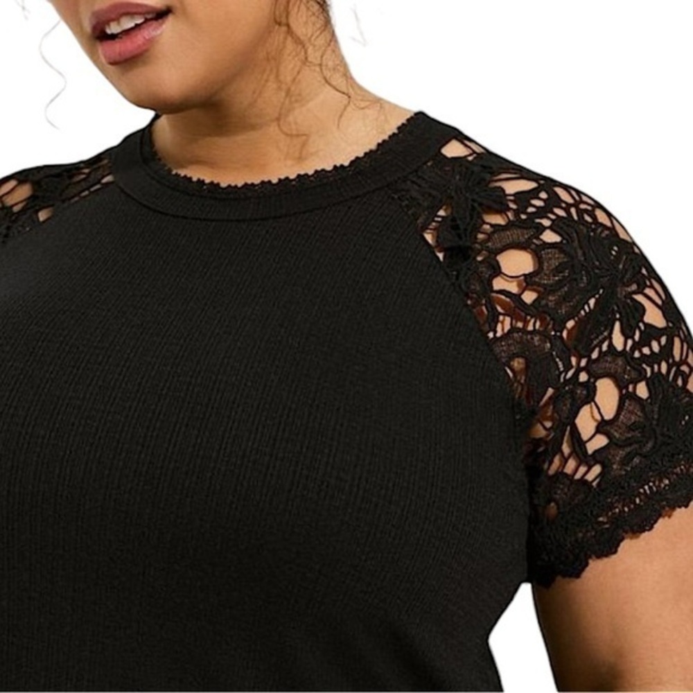 TORRID Textured Jersey Crew Neck‎ Crochet Raglan Top NWT